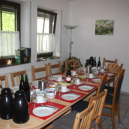 Weingut Christian Bucher Burg  Luaran gambar